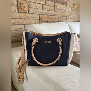 Women’s GUESS Purse